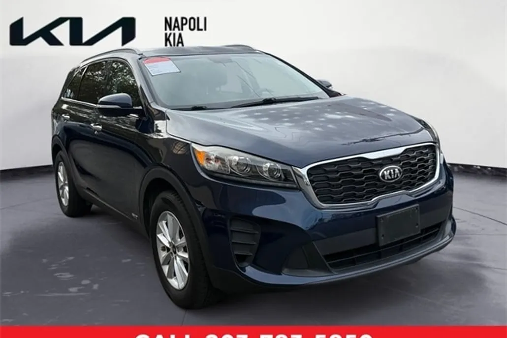 2019 Kia Sorento LX photo 1
