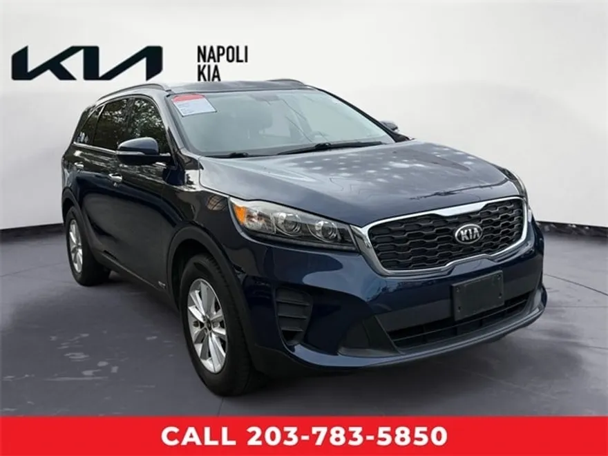 2019 Kia Sorento LX photo 1