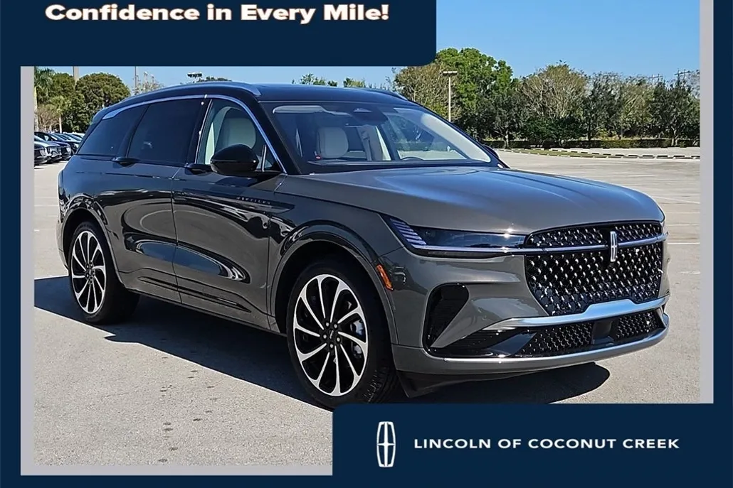 2025 Lincoln Nautilus Black Label photo 1