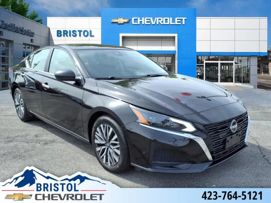 2024 Nissan Altima 2.5 SV photo 1