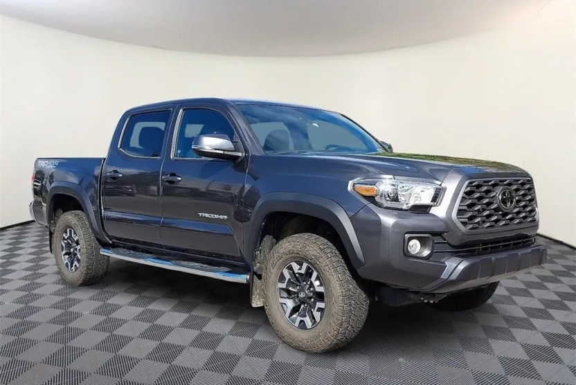 2022 Toyota Tacoma TRD Off-Road photo 1