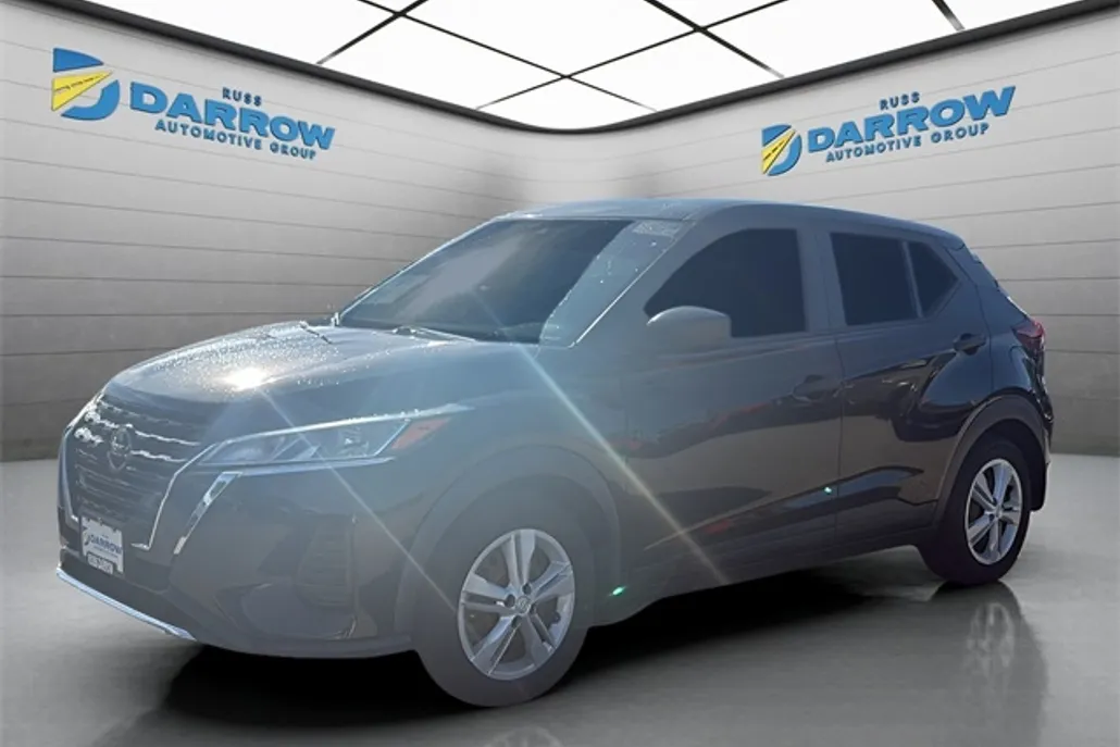 2021 Nissan Kicks S photo 1