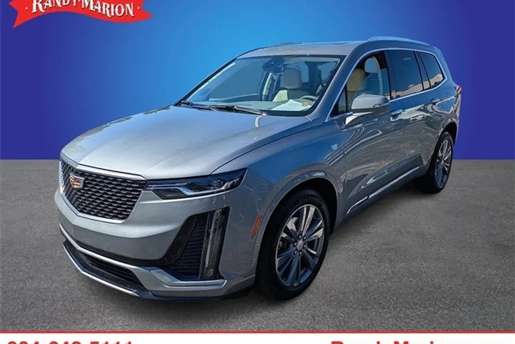 2025 Cadillac XT4 Premium Luxury photo 1