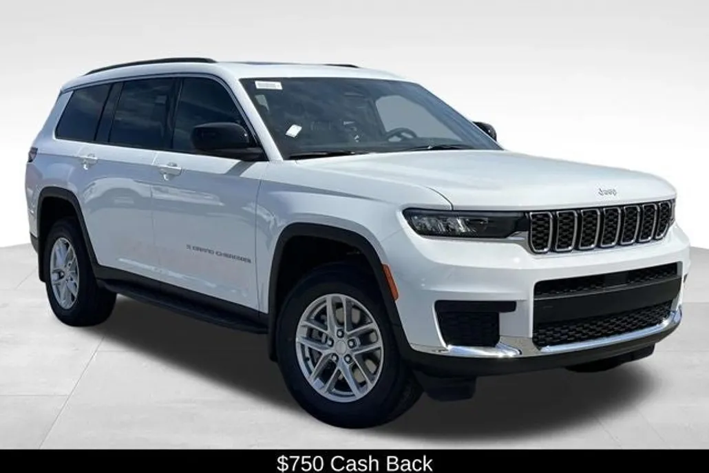 2025 Jeep Grand Cherokee Laredo photo 1