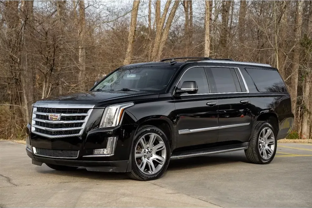 2019 Cadillac Escalade ESV Luxury photo 1