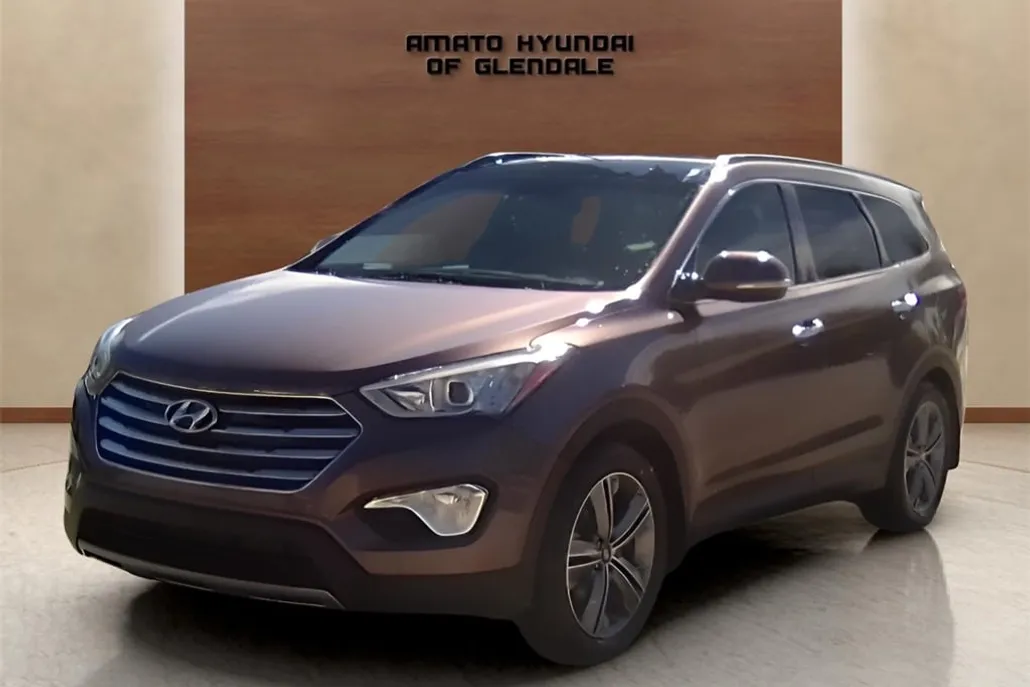 2014 Hyundai Santa Fe GLS photo 1