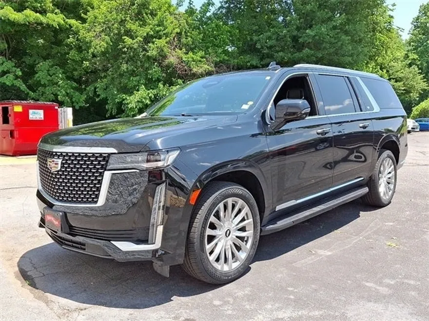 2023 Cadillac Escalade ESV Premium Luxury photo 1
