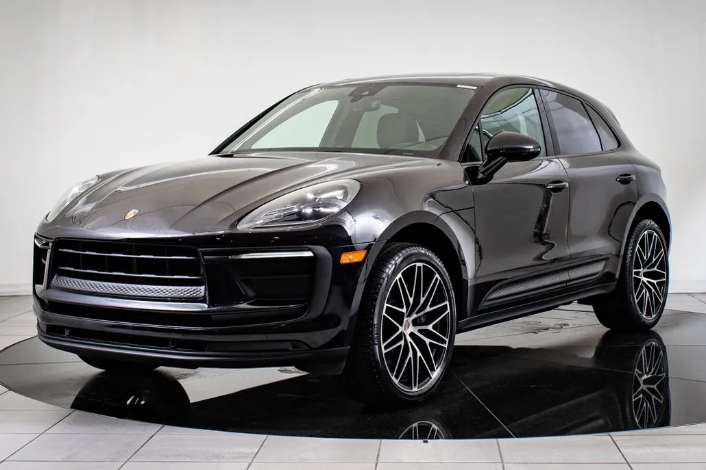 2022 Porsche Macan photo 1