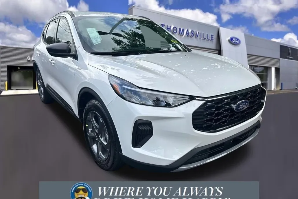 2025 Ford Escape Hybrid ST-Line photo 1