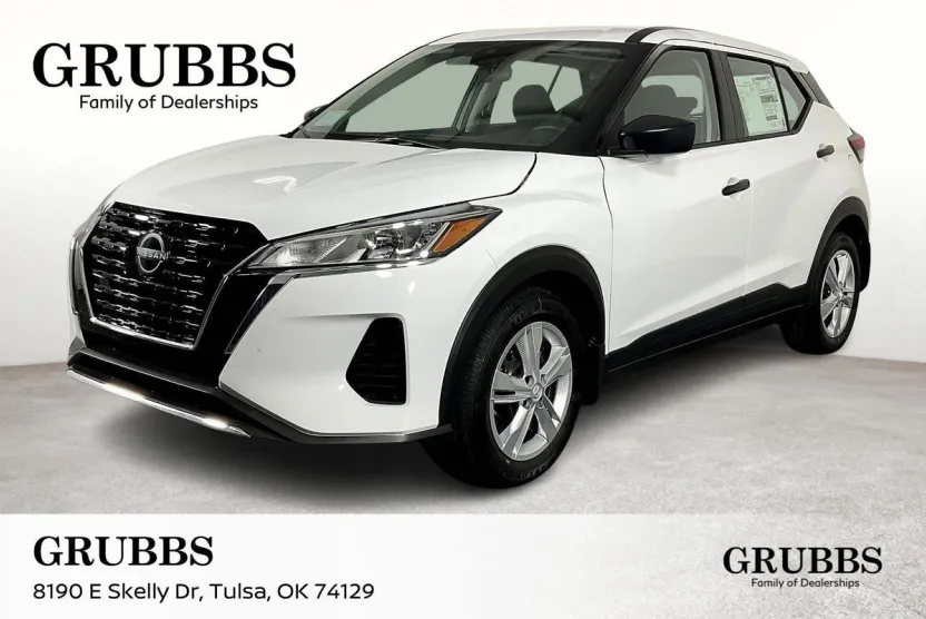2025 Nissan Kicks Play S photo 1