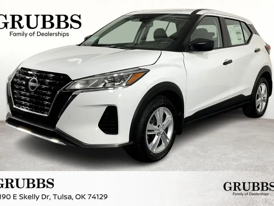 2025 Nissan Kicks Play S photo 1