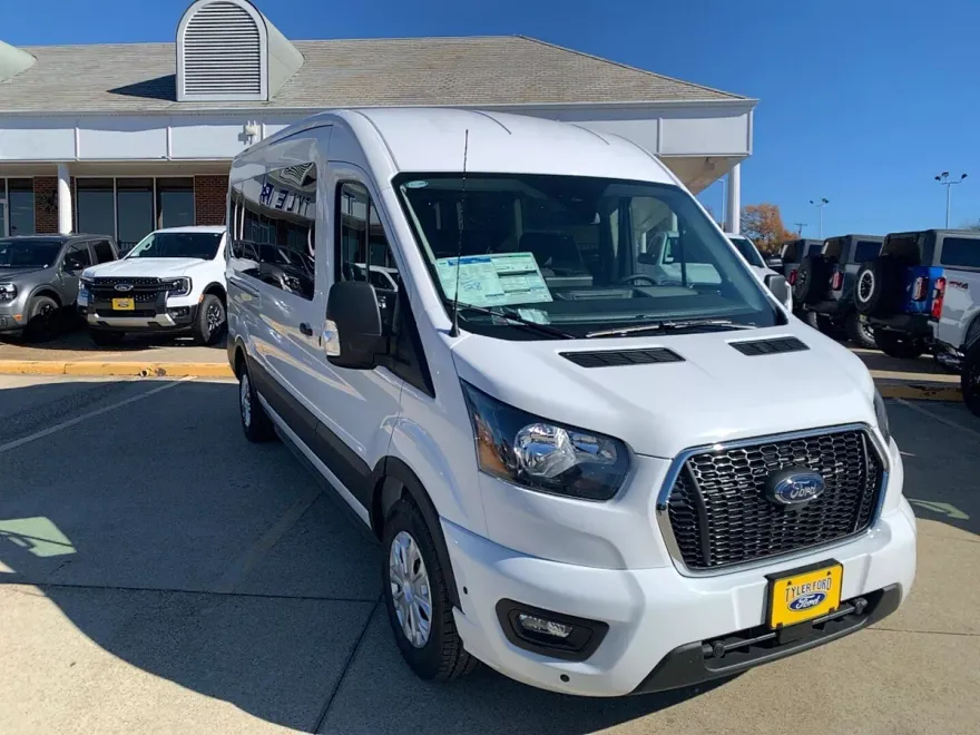 2024 Ford Transit XLT photo 1