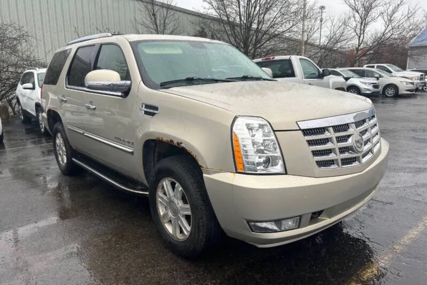 2008 Cadillac Escalade Base photo 1