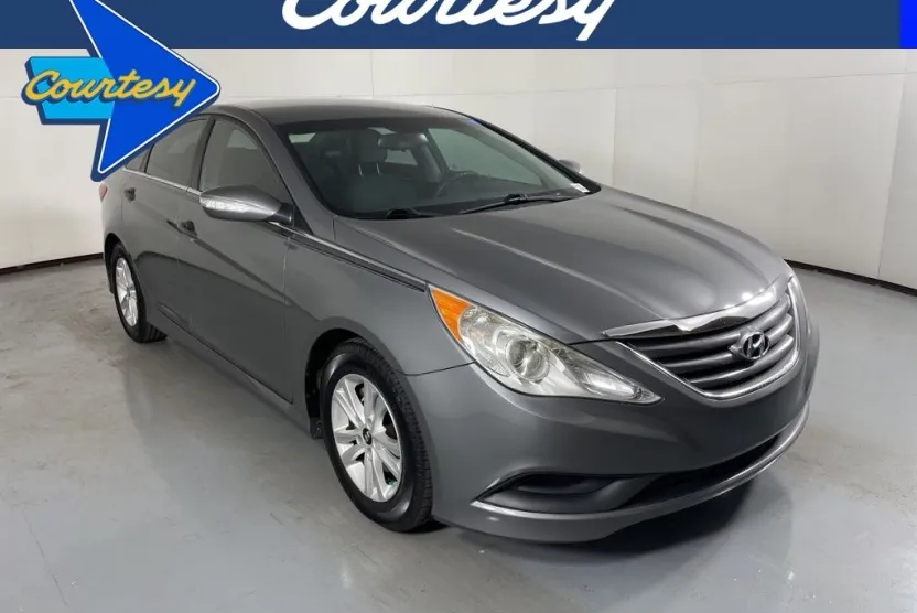2014 Hyundai Sonata GLS photo 1