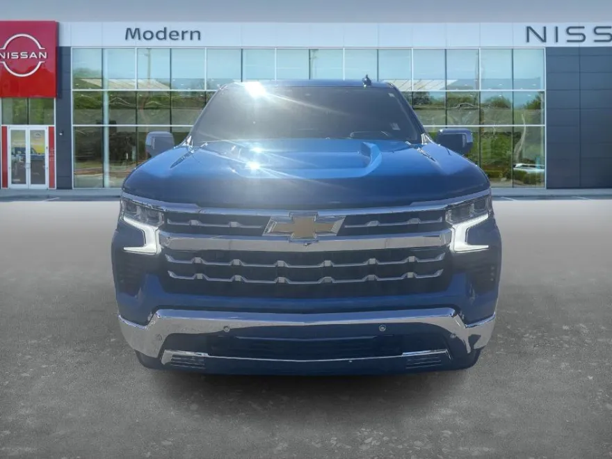2022 Chevrolet Silverado 1500 LTZ photo 1