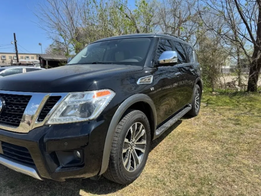2018 Nissan Armada photo 1