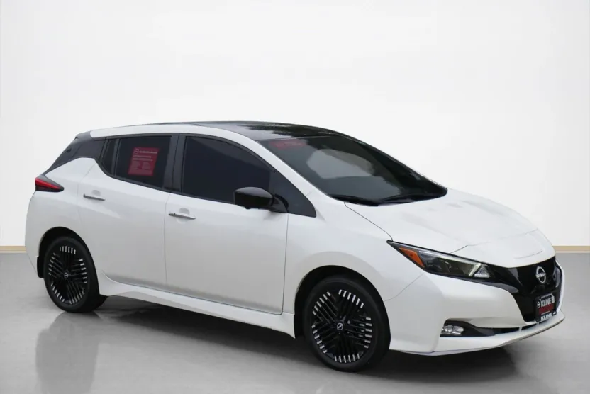 2024 Nissan Leaf SV Plus photo 1