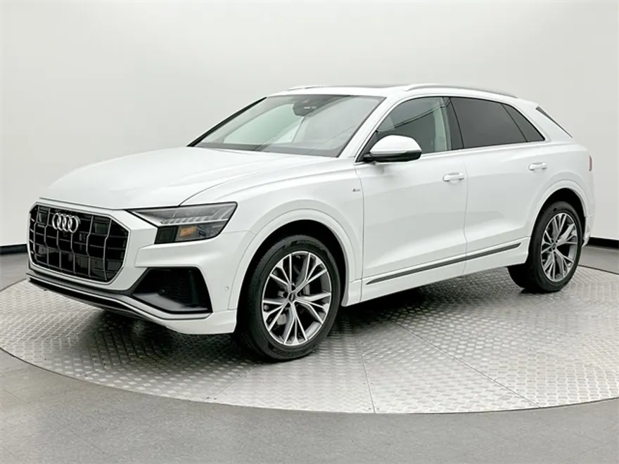 2023 Audi Q8 55 Prestige photo 1