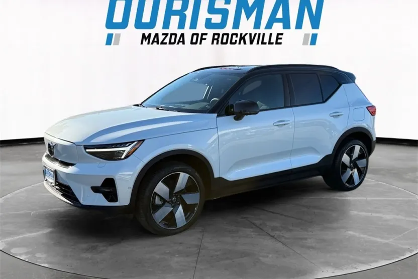 2023 Volvo XC40 Recharge Ultimate photo 1