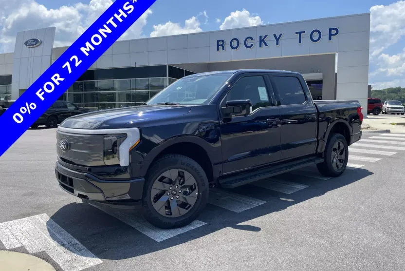 2025 Ford F-150 Lightning Lariat photo 1