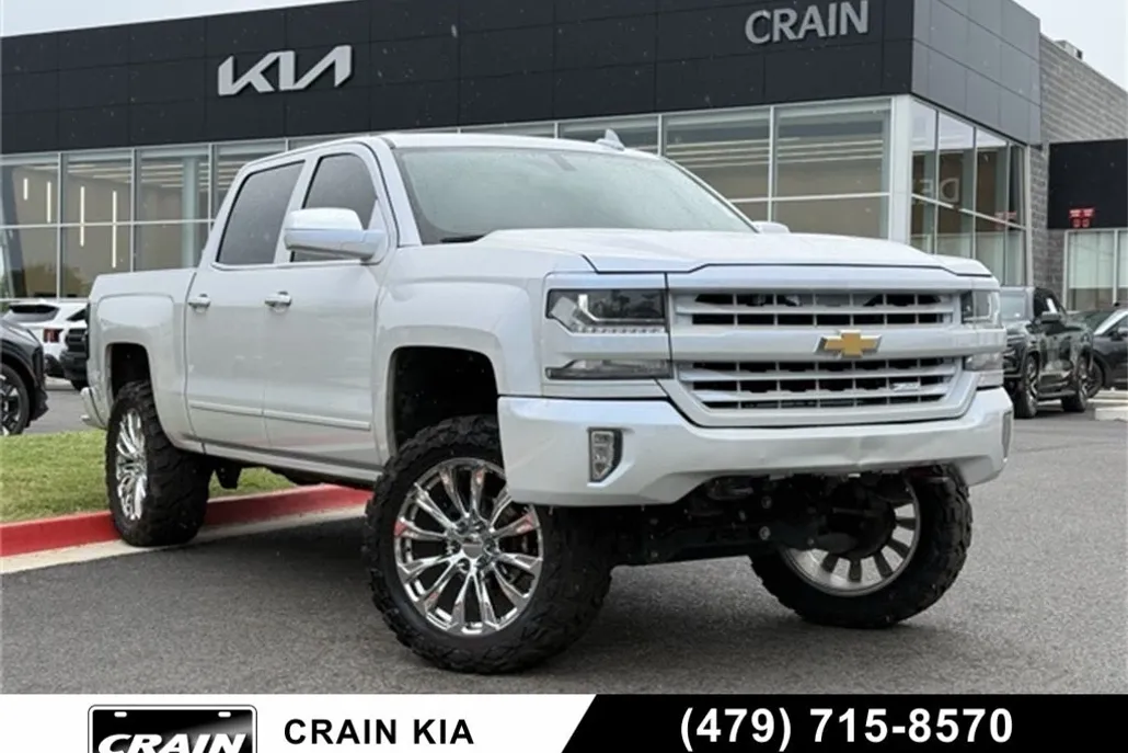2018 Chevrolet Silverado 1500 LT2 photo 1