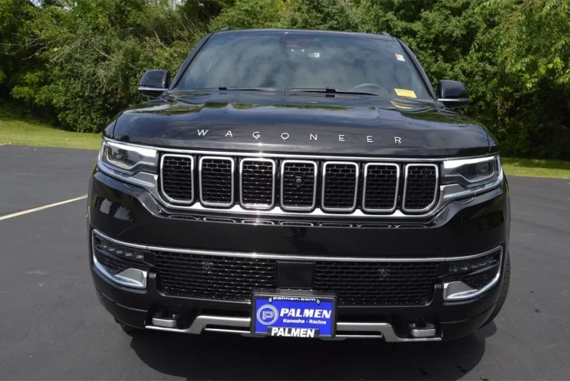2024 Jeep Wagoneer L Series III photo 1