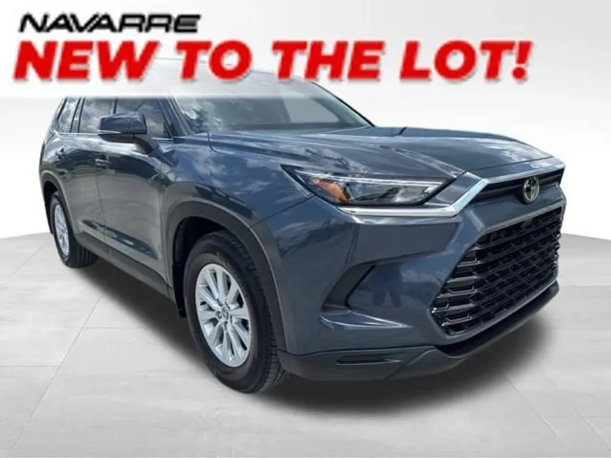 2024 Toyota Grand Highlander XLE photo 1