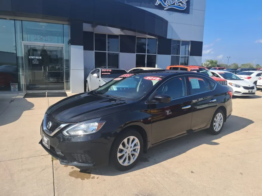 2018 Nissan Sentra SV photo 1