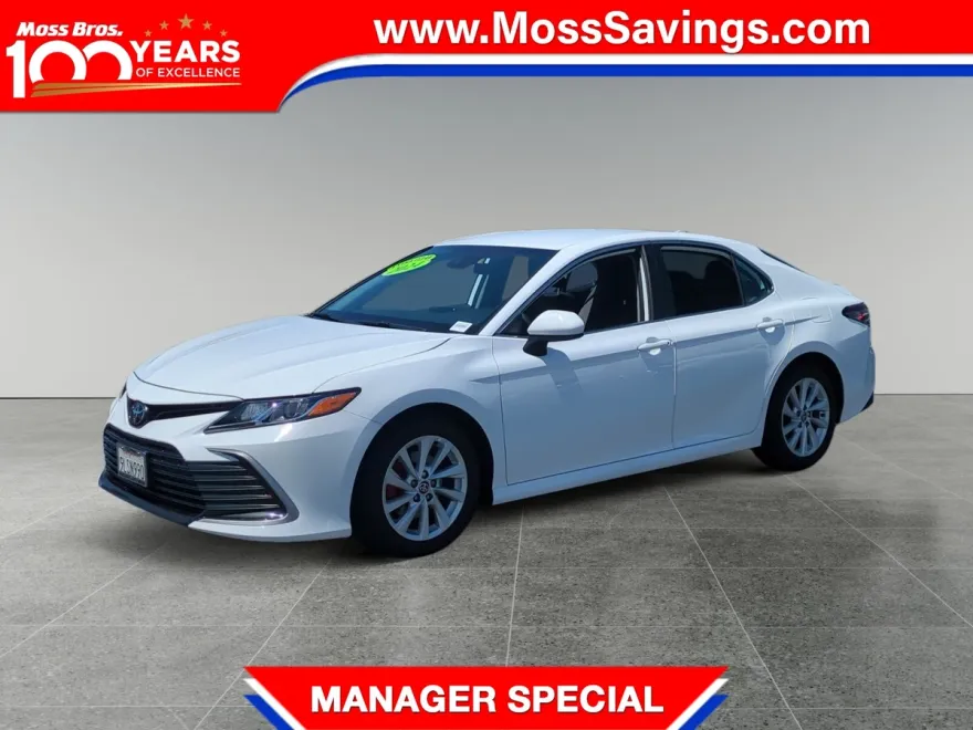 2024 Toyota Camry LE photo 1