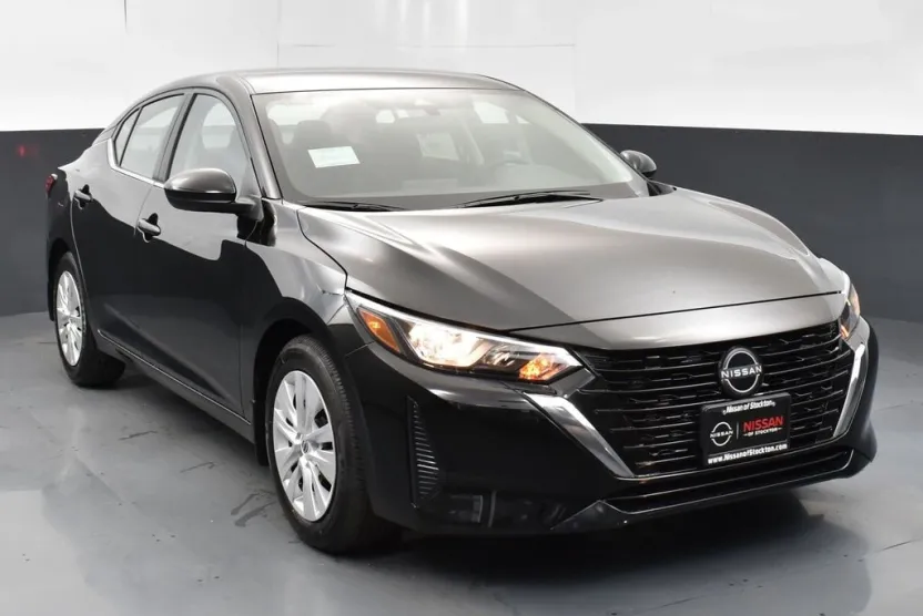 2025 Nissan Sentra S photo 1