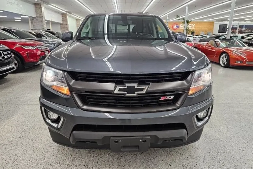 2017 Chevrolet Colorado Z71 photo 1