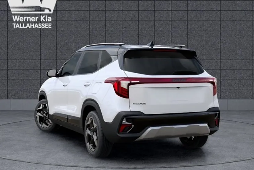 2025 Kia Seltos S photo 1