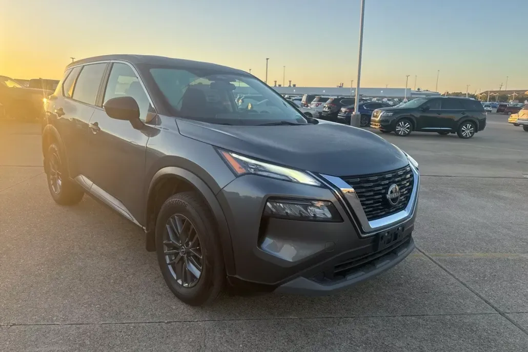 2023 Nissan Rogue S photo 1