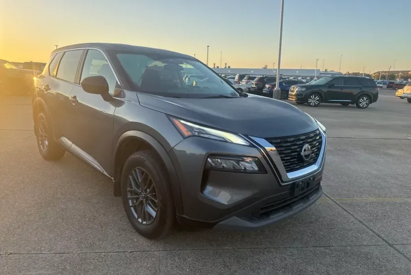 2023 Nissan Rogue S photo 1