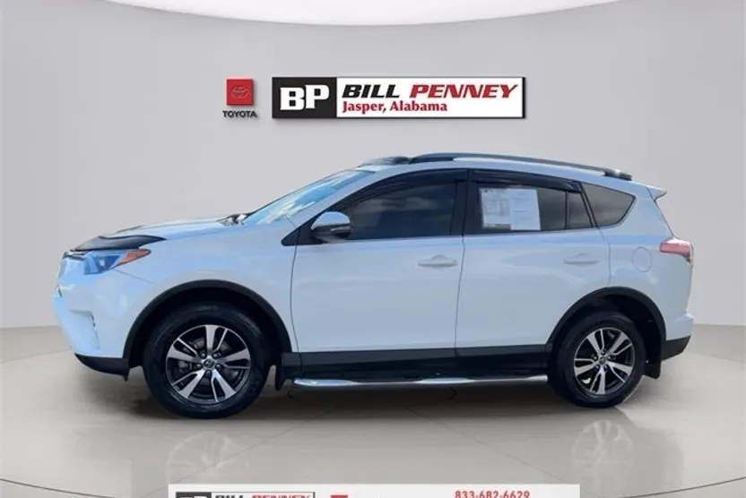 2018 Toyota RAV4 Adventure XLE photo 1
