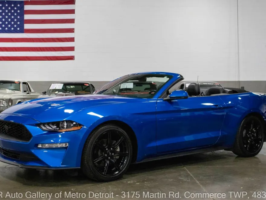 2020 Ford Mustang EcoBoost Premium photo 1