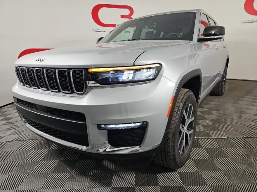 2025 Jeep Grand Cherokee Limited photo 1