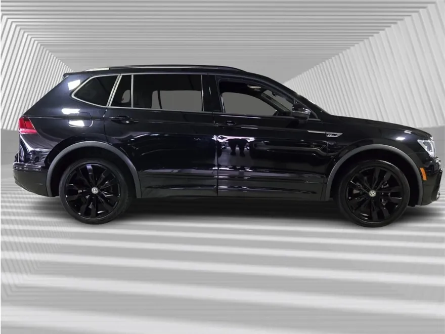 2021 Volkswagen Tiguan SE R-Line Black photo 1