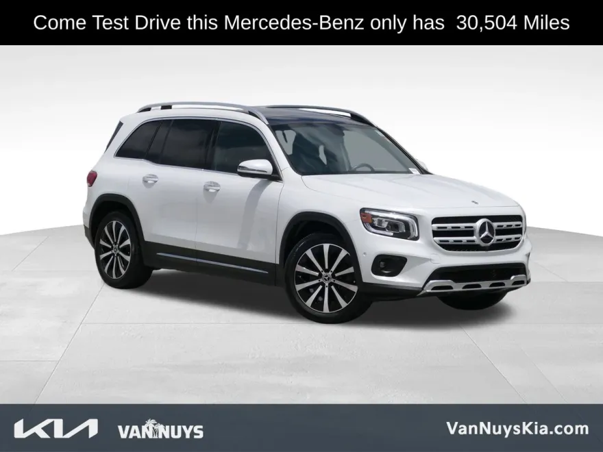 2022 Mercedes Benz GLB 250 photo 1