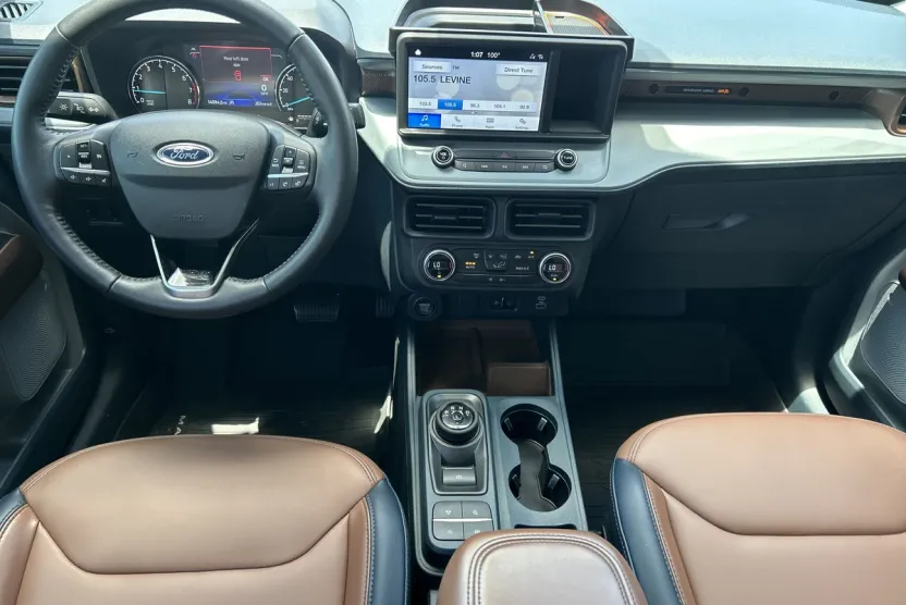 2022 Ford Maverick Lariat photo 1