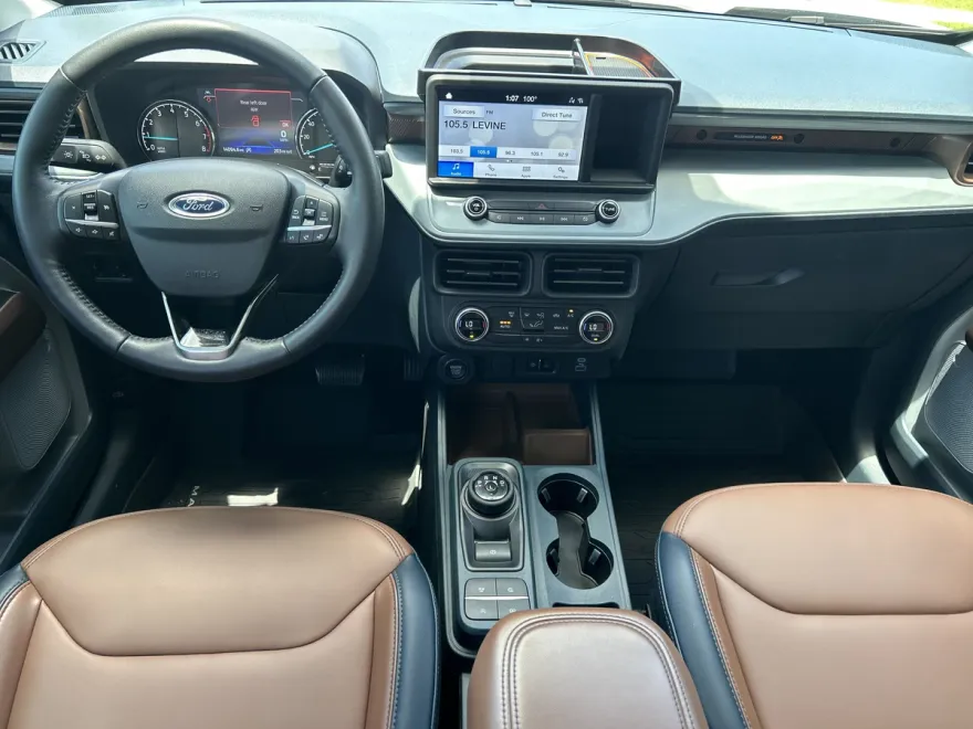 2022 Ford Maverick Lariat photo 1