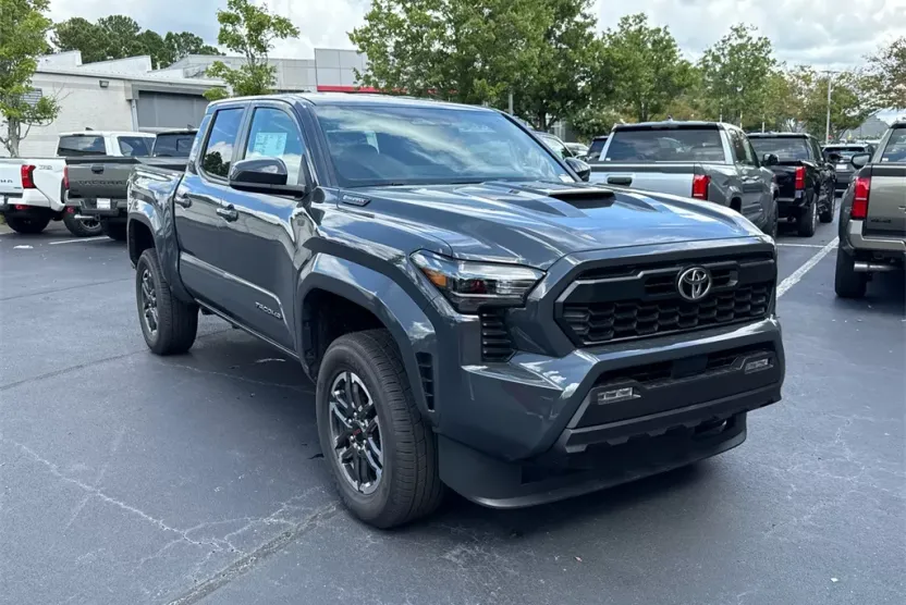 2025 Toyota Tacoma TRD Sport photo 1