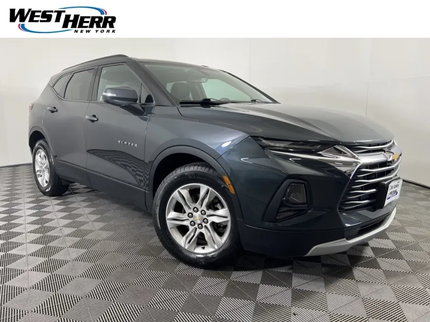 2019 Chevrolet Blazer Base 2LT photo 1