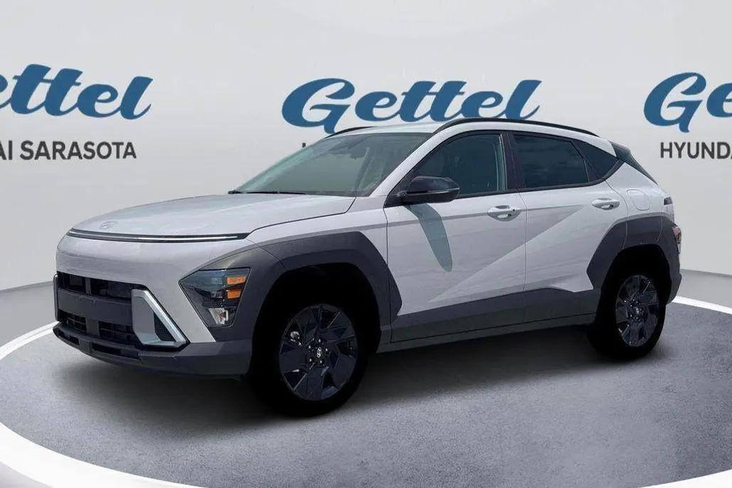 2026 Hyundai Kona SEL photo 1