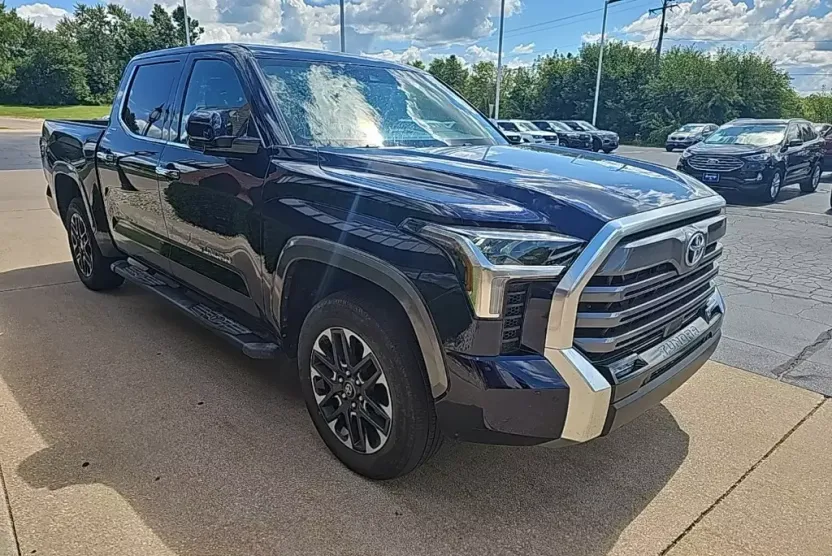 2025 Toyota Tundra Limited photo 1