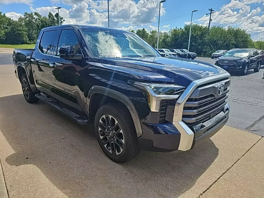 2025 Toyota Tundra Limited photo 1