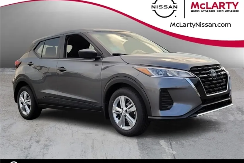 2025 Nissan Kicks Play S photo 1