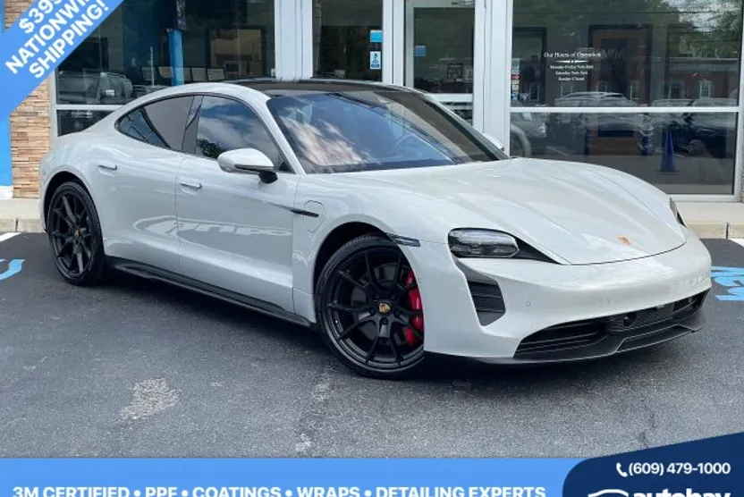 2022 Porsche Taycan GTS photo 1