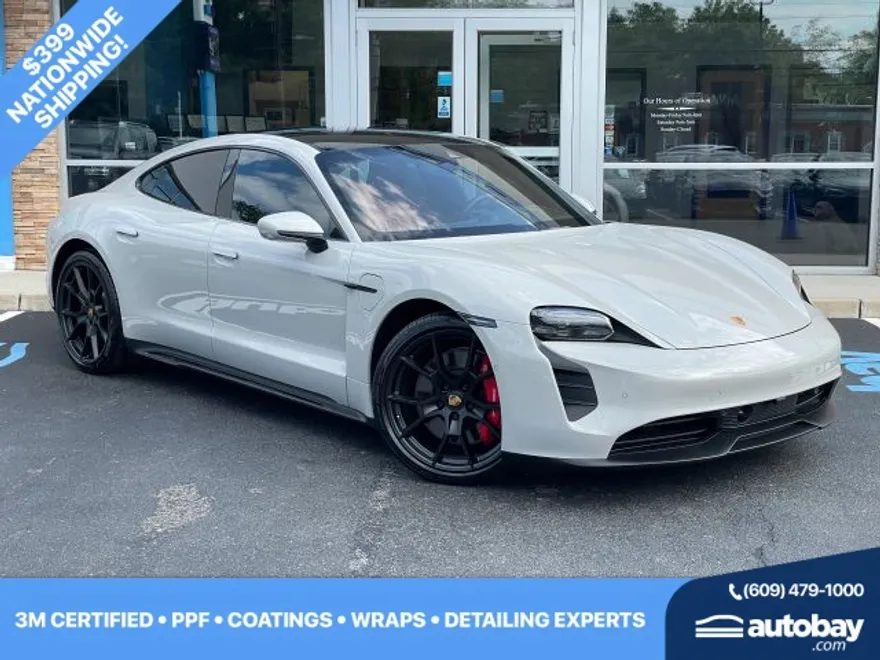 2022 Porsche Taycan GTS photo 1