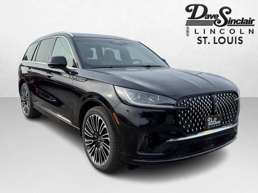 2025 Lincoln Aviator Black Label photo 1